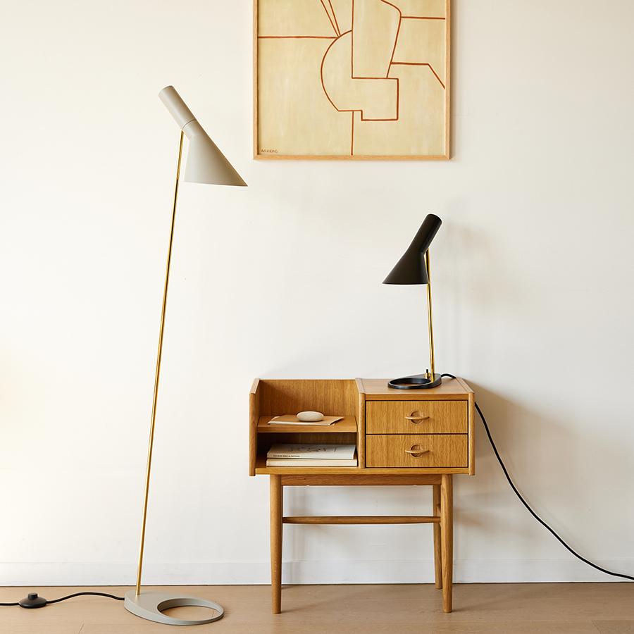 AJフロアランプ Louis Poulsen アルネ・ヤコブセン リプロ AJフロアランプ Louis Poulsen アルネ・ヤコブセン リプロ AJ Floor