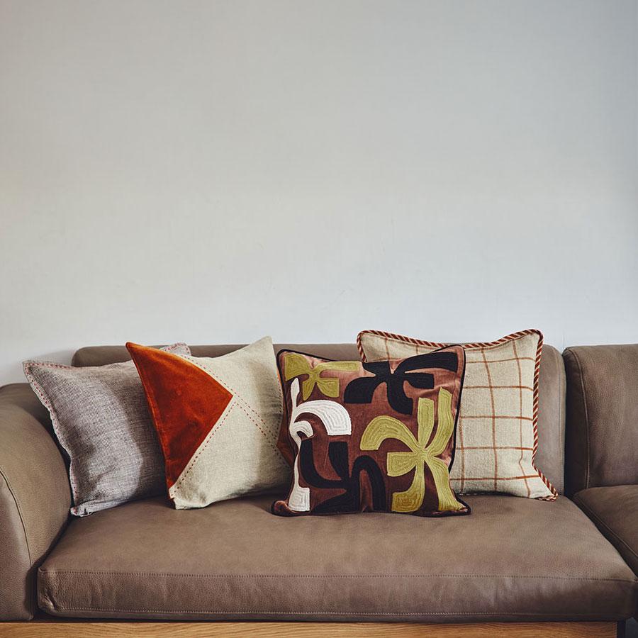 VELVET STITCH クッションカバー 45cm角 オレンジ｜【公式】ACTUS