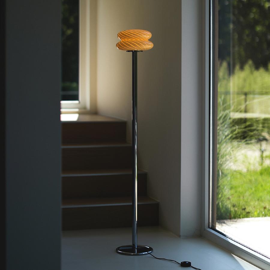 ILKW. | SNOWMAN 22 フロアランプ|【公式】ACTUS online|家具 ILKW. | SNOWMAN 22 フロアランプ|【公式】ACTUS online|家具