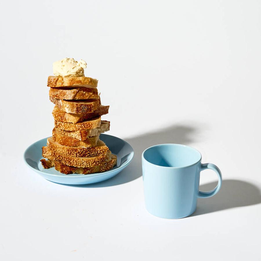 イッタラ  ティーマ プレート φ17cmライトブルー(廃盤)5枚 Amazon.co.jp: イッタラ ティーマ プレート 17cm ライトブルー 2