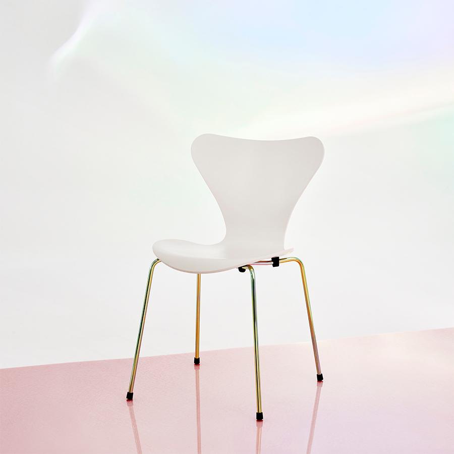 期間限定カラー］Fritz Hansen | 3107 セブンチェア 7:14 AM