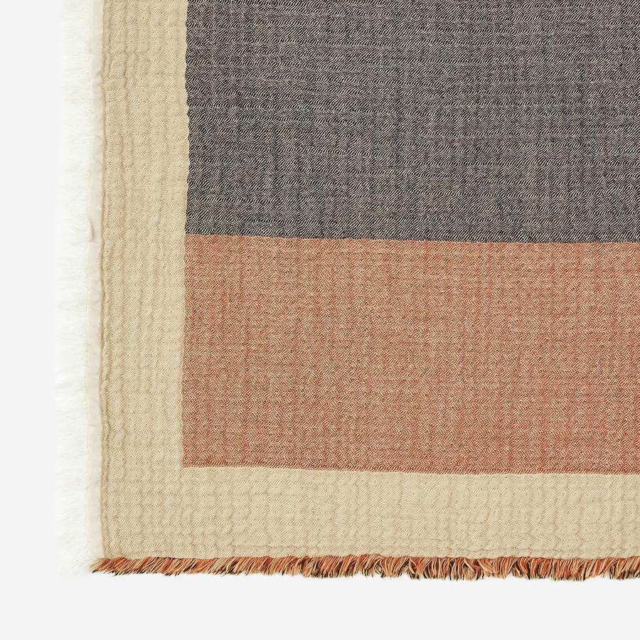 ACTUS - EASIERスロー 130×180cm MULTI ブランケット ACTUS - EASIERスロー 130×180cm MULTI ブランケットの通販 by