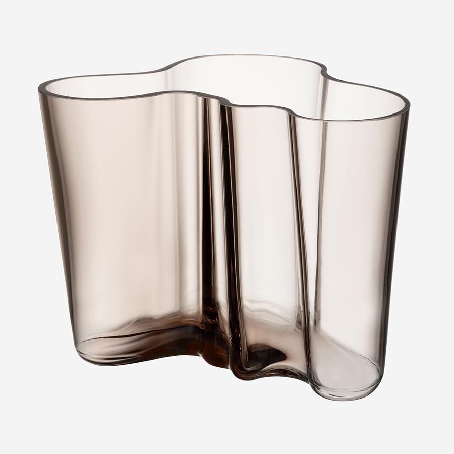 iittala | アルヴァ・アアルト ベース 16cm リネン｜【公式