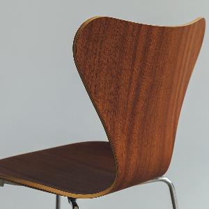 Fritz Hansen | 3107 セブンチェア サペリマホガニー［アクタス限定