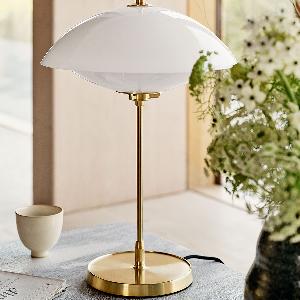 Fritz Hansen | CLAM テーブルランプ｜【公式】ACTUS online｜家具