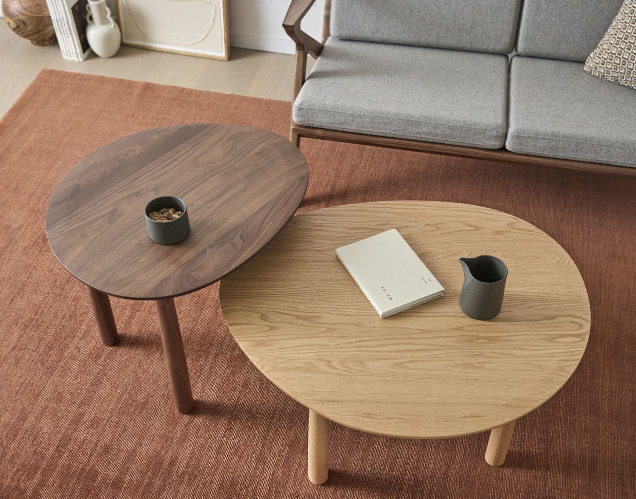 RIVERSIDE LIVING TABLE