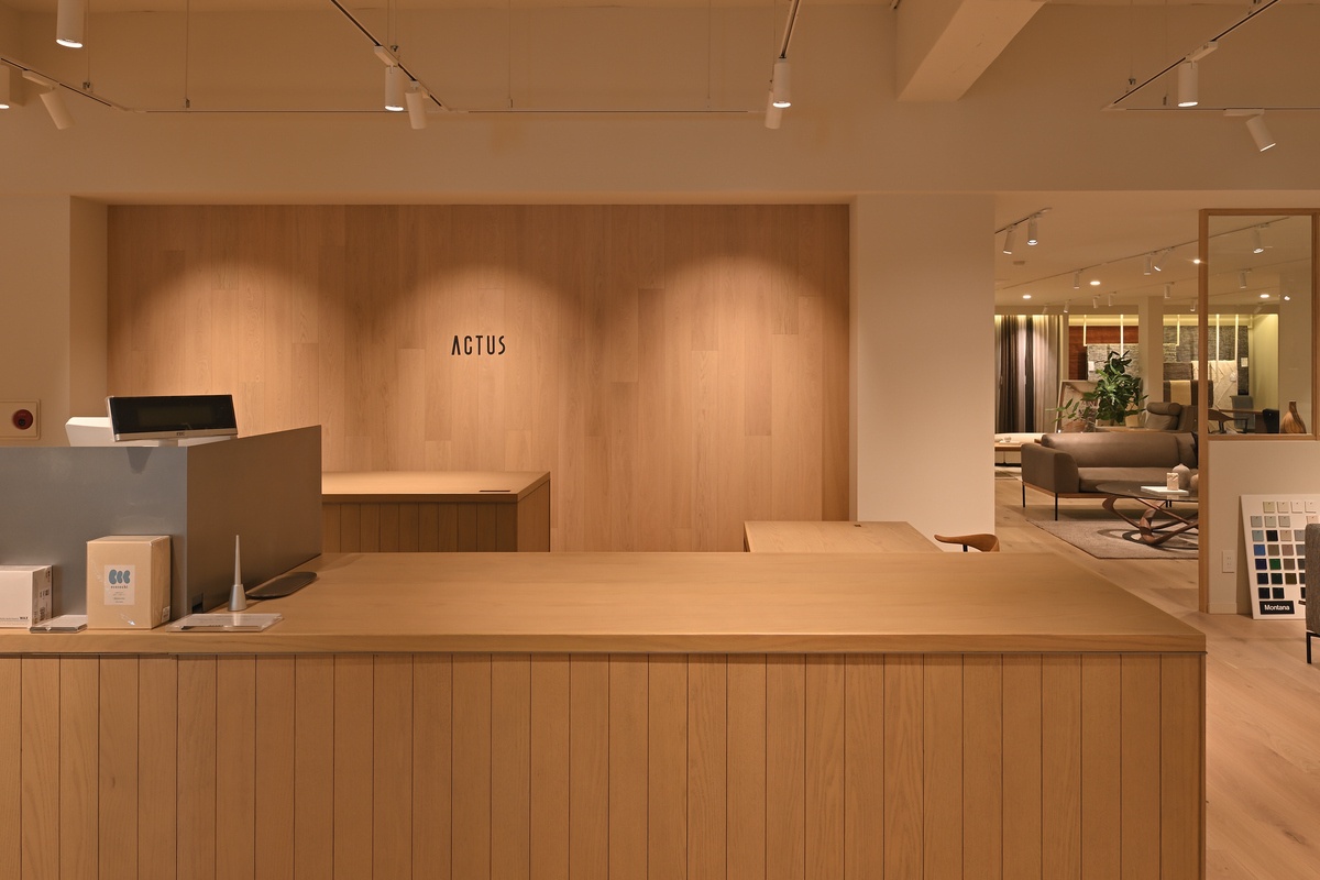 アクタス・沖縄店