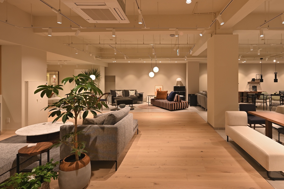 アクタス・沖縄店