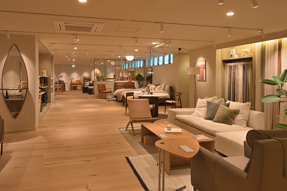 アクタス・沖縄店